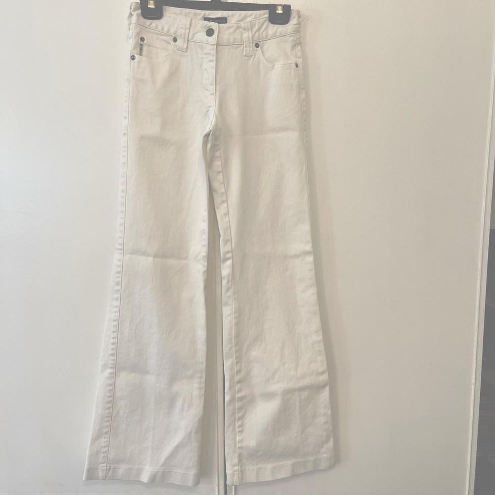 Armani Jeans Comfort Fit White Size 4, Mid-Rise, Wide Leg. Made in Italy.